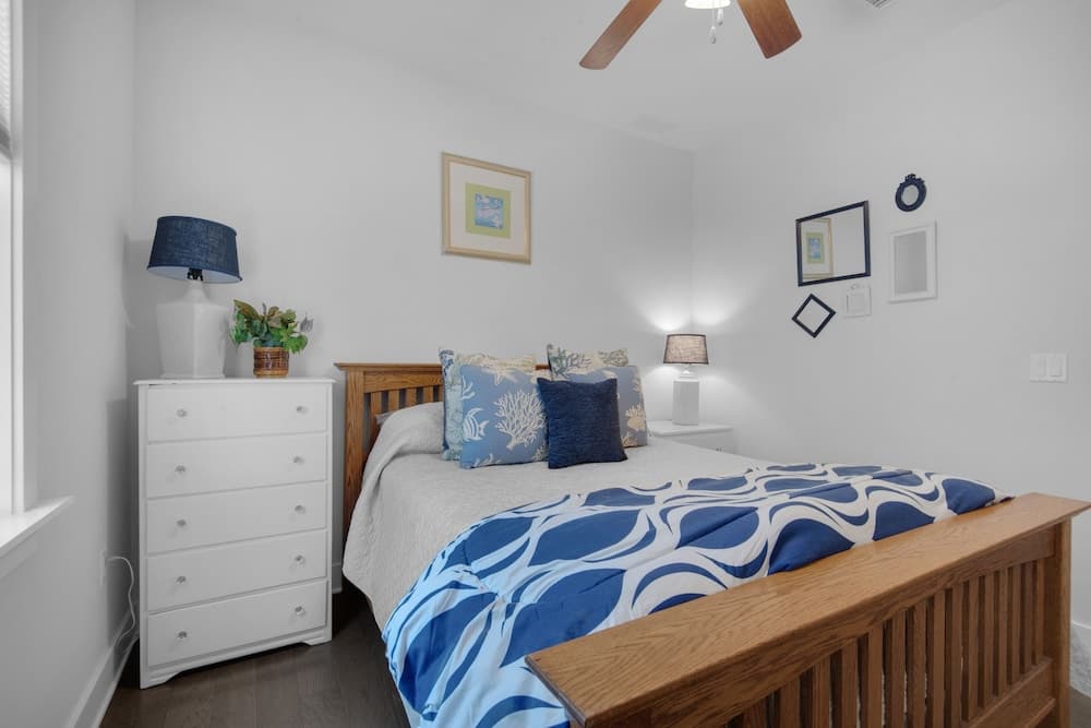 Latitude Adjustment 4 Bedroom Home by RedAwning