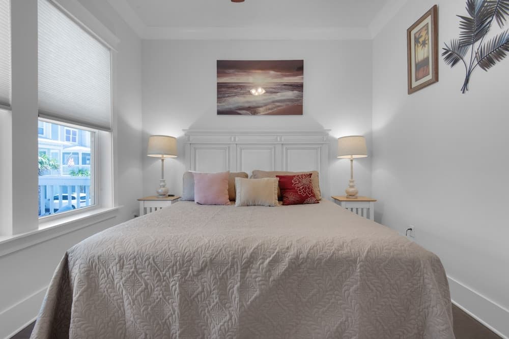 Latitude Adjustment 4 Bedroom Home by RedAwning