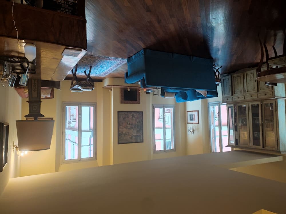 Room-room With Private Bathroom In Bolog