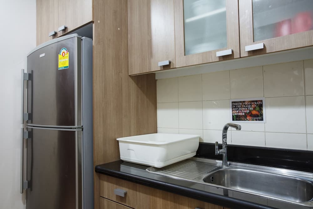 3A - 2 Bedroom Downtown Apartment With Shared Pool