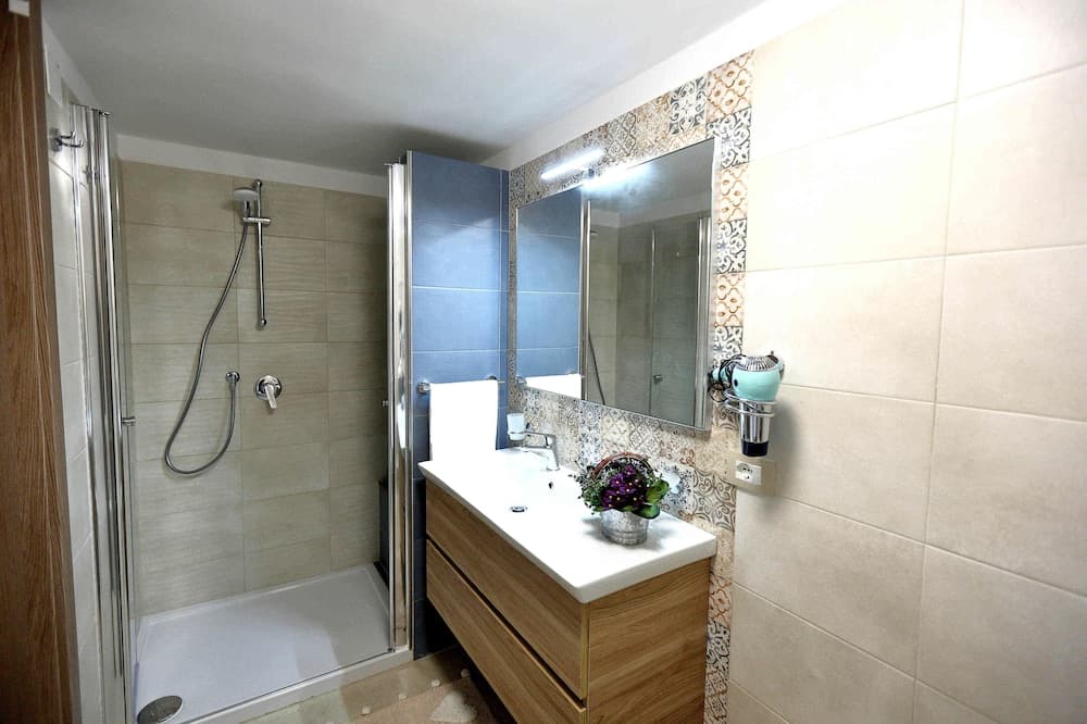 Holiday House Francesca - Rossana Apartment