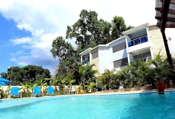 Cozy and Central Apartment 1br-1ba With Pool