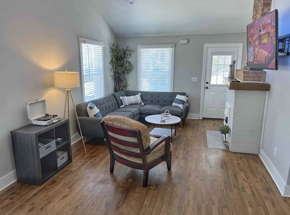 Modern Historic Hidden Gem Off The Beltline