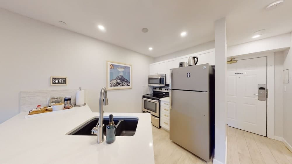 Marketplace Lodge - Whistler Premier