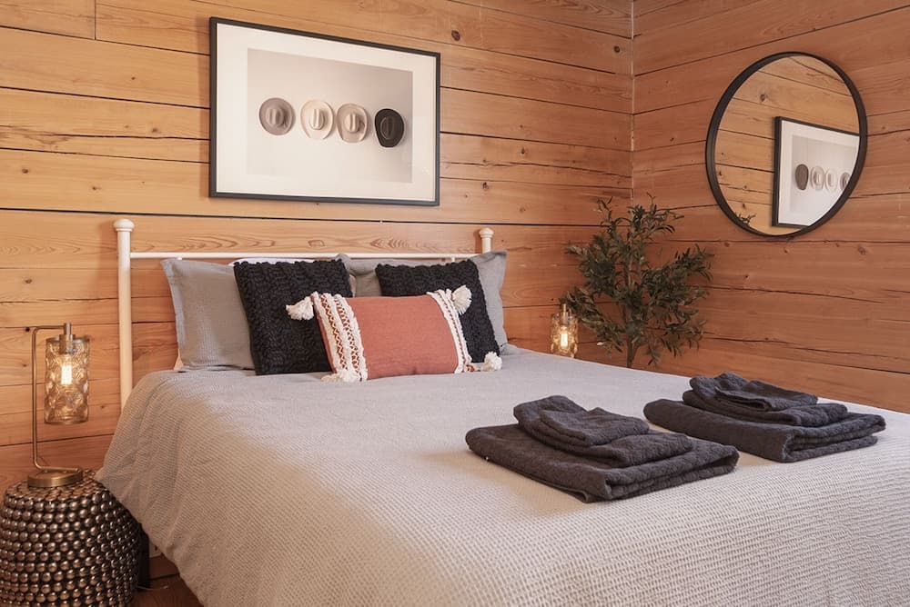 Innsbrook Cabin 4 Bedroom Cabin by Redawning