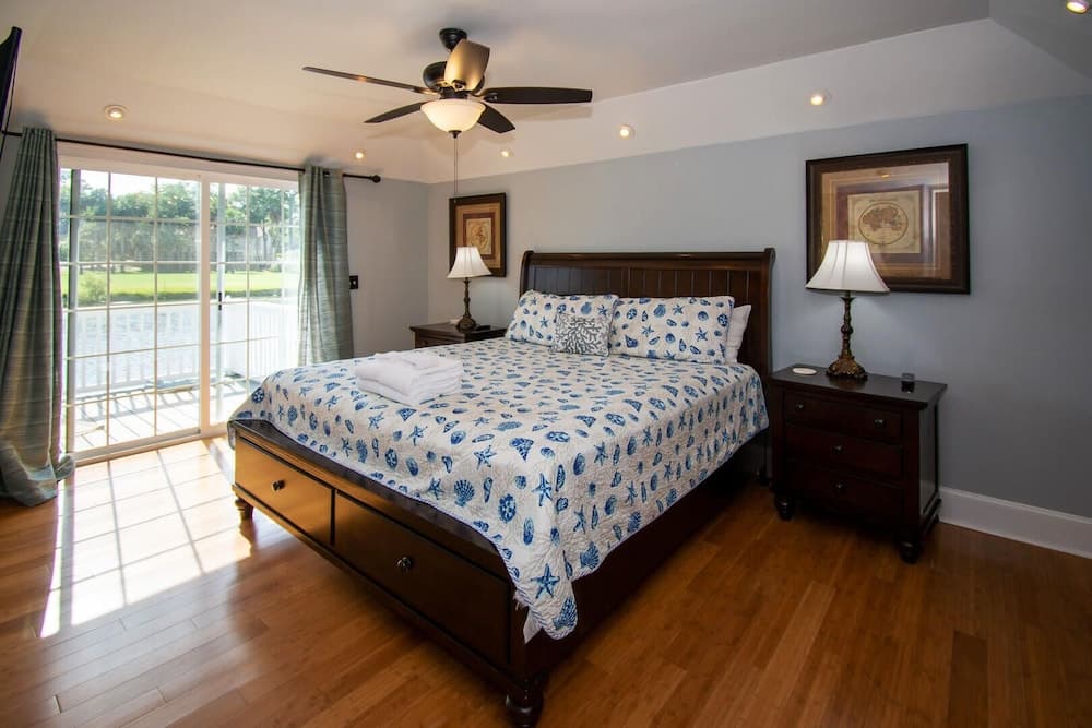 Gorgeous New 3 Bedroom, 3 Bath Home With Views of the Golf Course and Lagoon!