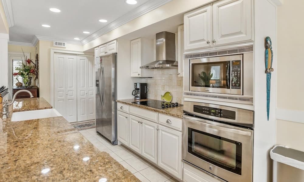 Sunny Condo w/ Stunning Ocean Views - Near Beach, Sandbar, & Tennis