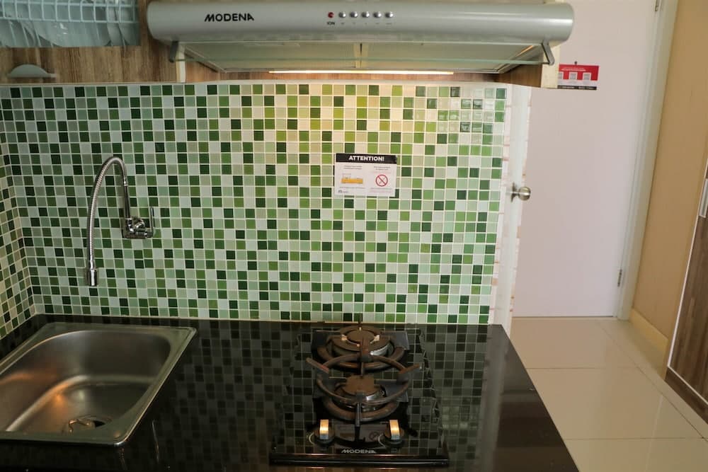 Nice And Strategic Studio At Green Pramuka Apartment