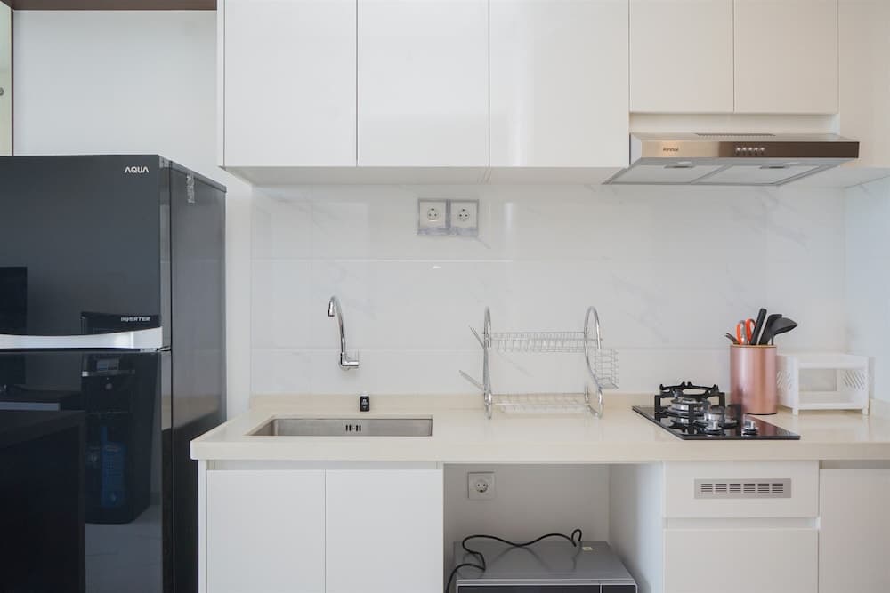 Comfort And Minimalist 2Br At Sky House Bsd Apartment