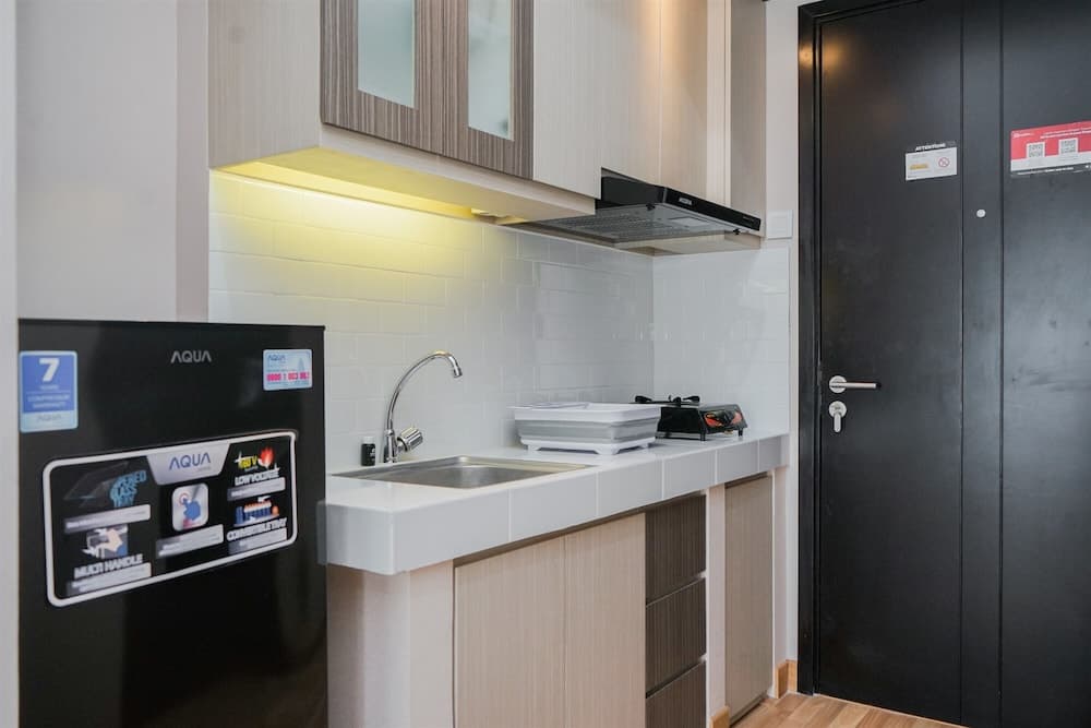 Nice And Comfort Studio At Casa De Parco Apartment