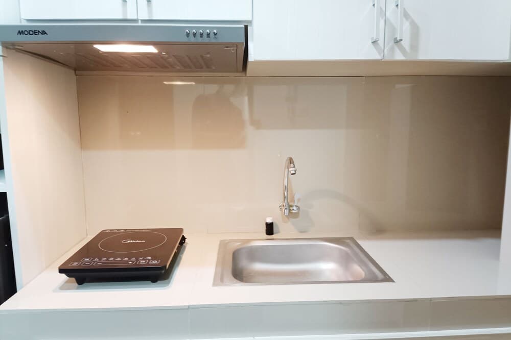 Homey And Tidy Studio Apartment At Vida View Makassar