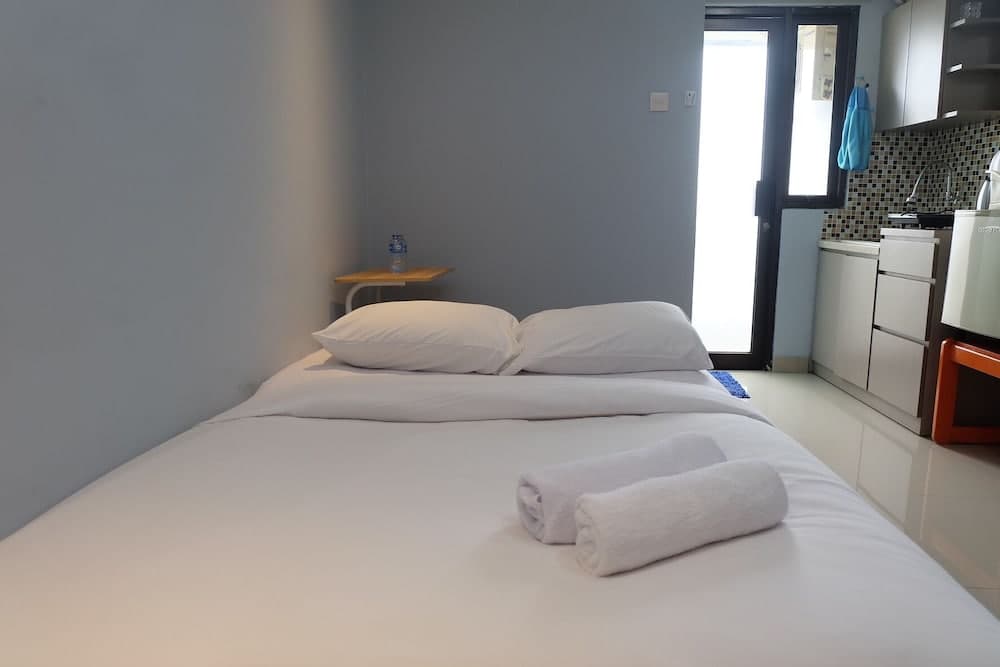 Nice And Strategic Studio Kebagusan City Apartment