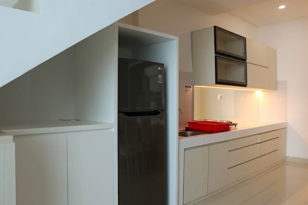 Spacious And Elegant 1Br Loft At Neo Soho Apartment