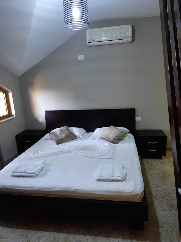 Hotel California Resort