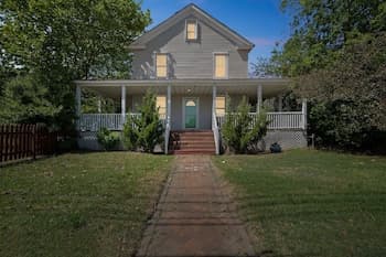 Captains Quarters By The Bay 3 Bedroom Cottage by Redawning