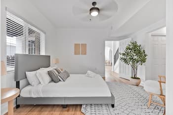 Stylish & Modern 4BD Home