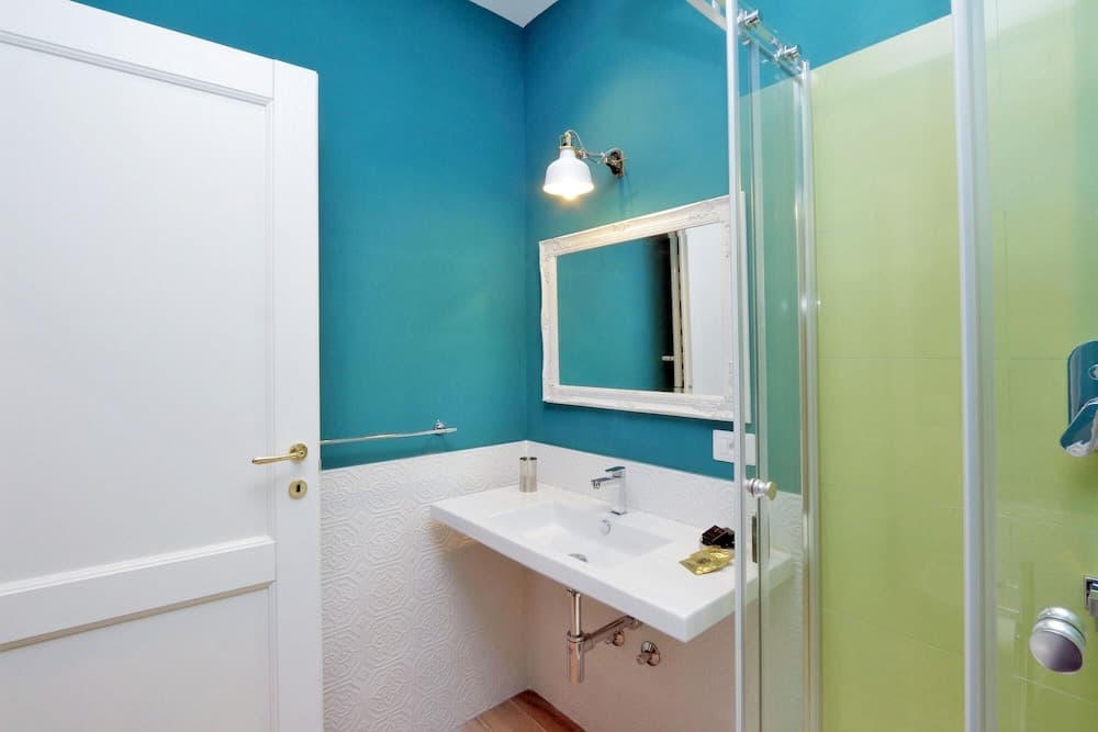 Rm-h501-pale6h3 Monti Apartments - M12