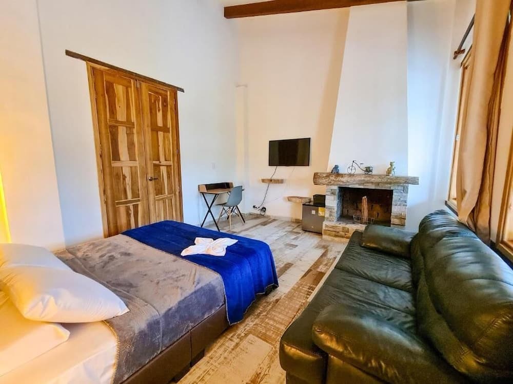 La Mercedes Cattaleya Hostal By MH