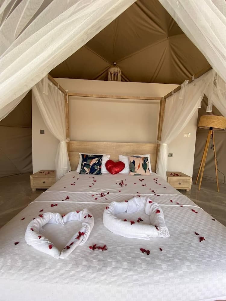 Kabak Freedom Deluxe Hotel