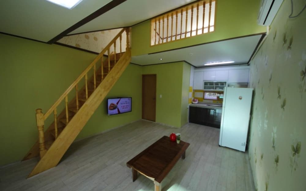 Suncheon Bay Baramuieondeok Pension