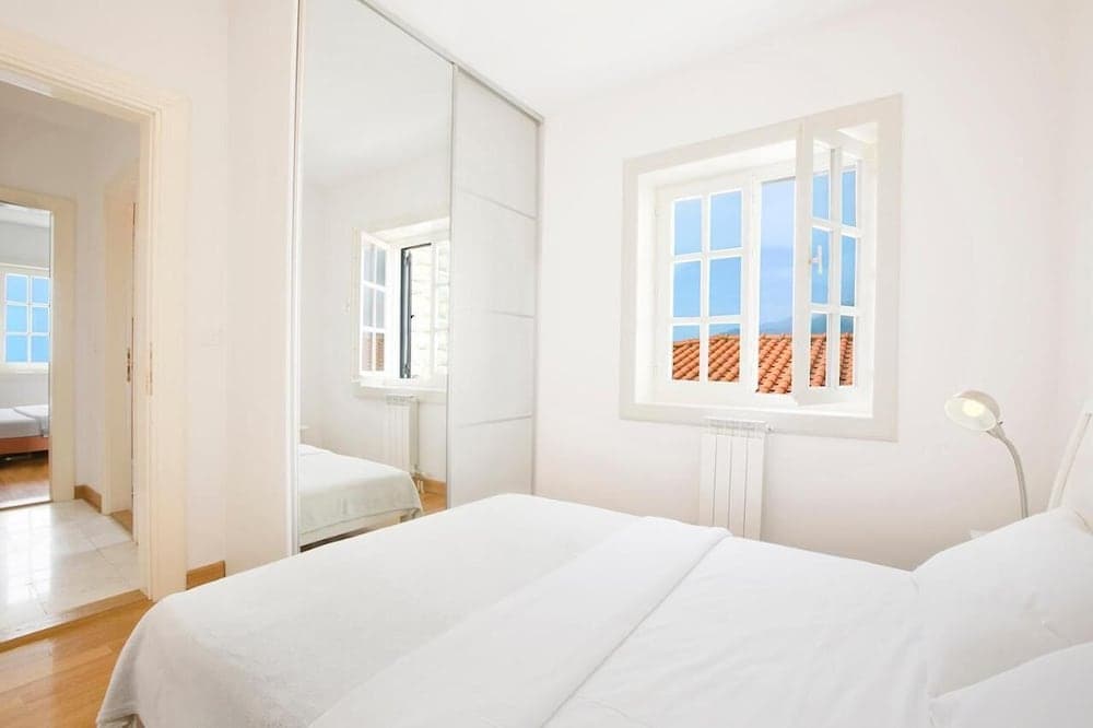 Sveti Stefan Beach Apartment