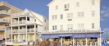 Majestic Hotel & Apartments