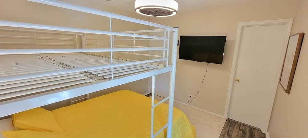 Atol Quad #1 2 Bedroom Home by Redawning