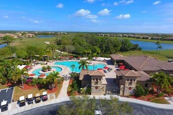 Golf Course Views 2 Bedroom Condo Located in River Strand Golf & Country Club 2 Condo by Redawning