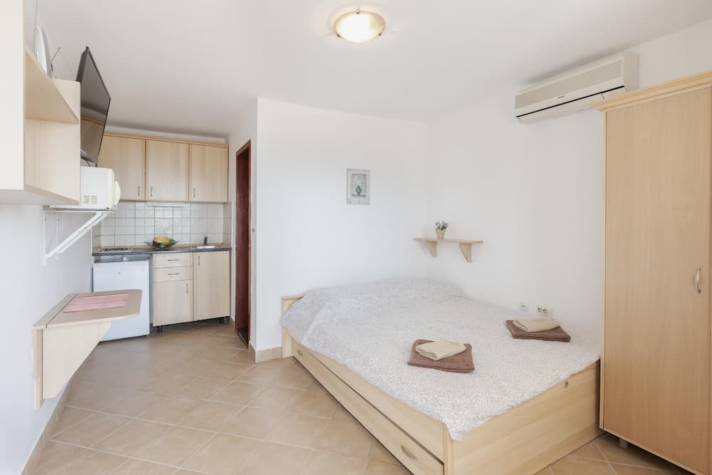 Crystal Sky Apartments