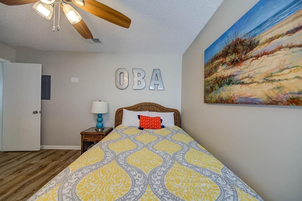 Bay Condo on Cotton Bayou in Orange Beach Boater Dream Location With Pool