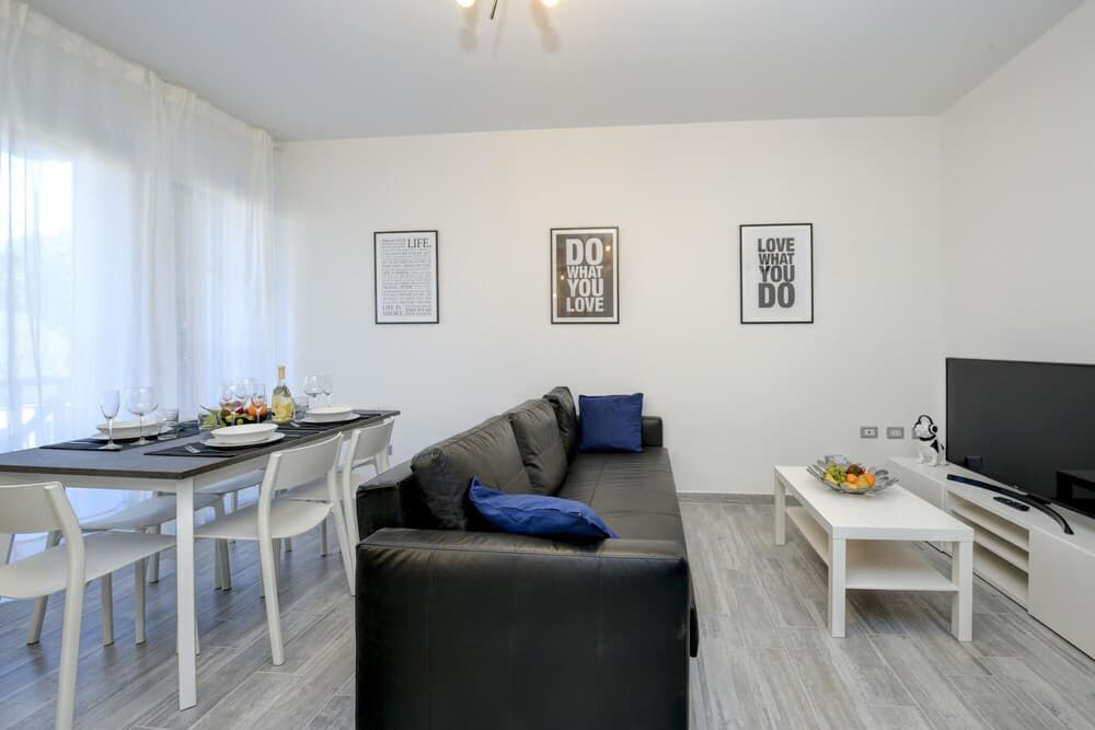 Virgo Suite Apartment - Italian Homing