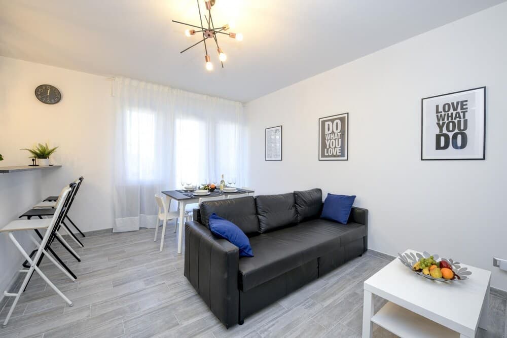 Virgo Suite Apartment - Italian Homing