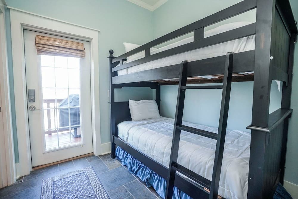 Beach House - Sunny Daze By Panhandle Getaways