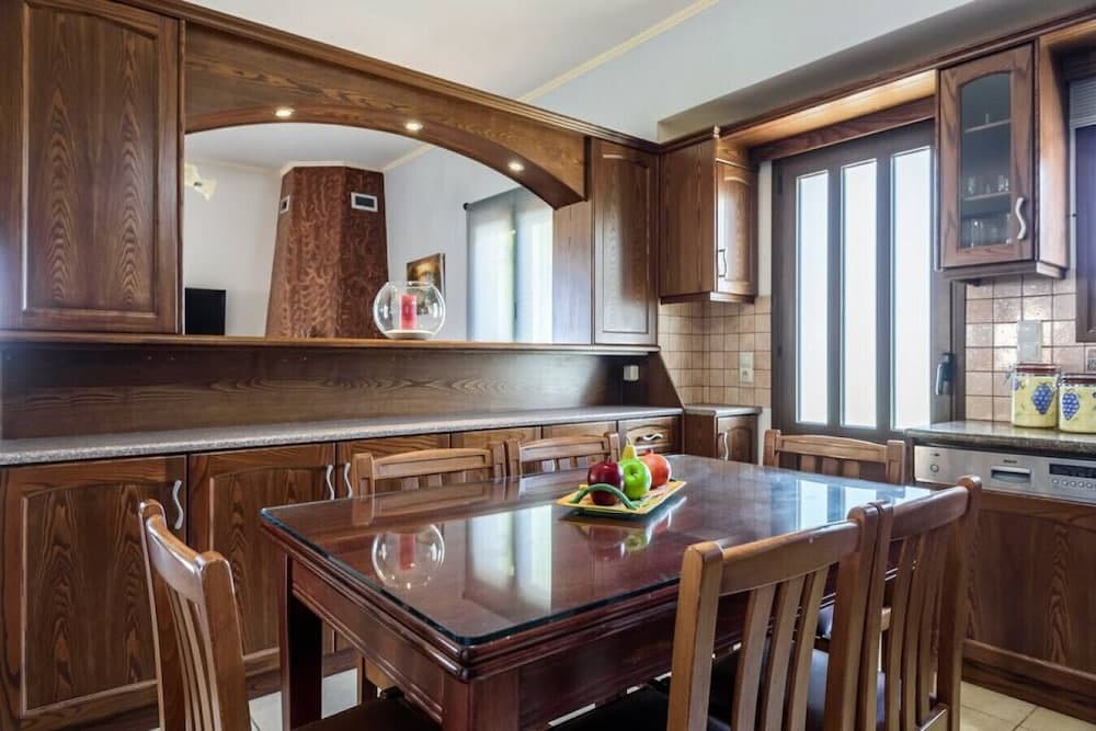 Eleni s Villa new Listing TOP Destination