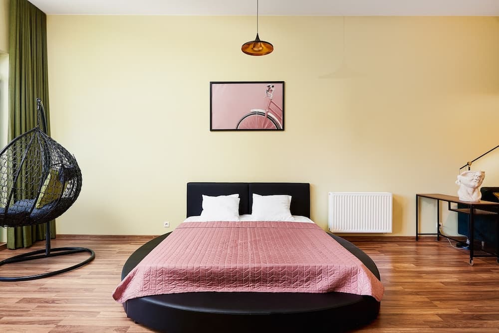 Lumina stylish and spacious studio