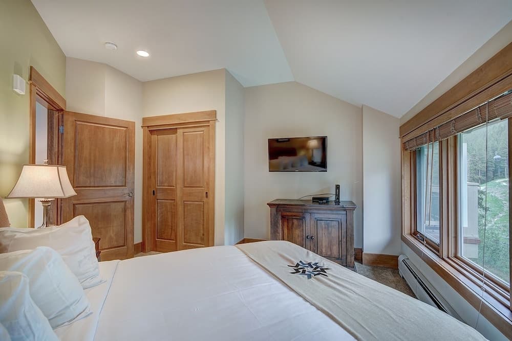 Luxurious 2 Br In River Run Village With Ski In Ski Out- No Cleaning Fee 2 Bedroom Condo by RedAwning