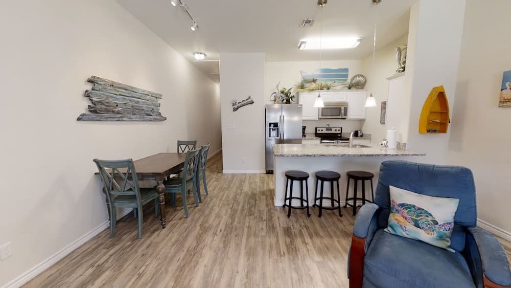 Augie's Escape-14911