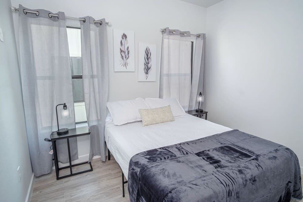 Spectacular Newly Built 3 BR Condo Near Downtown!