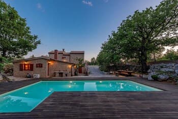 Villa Stone House Magarac