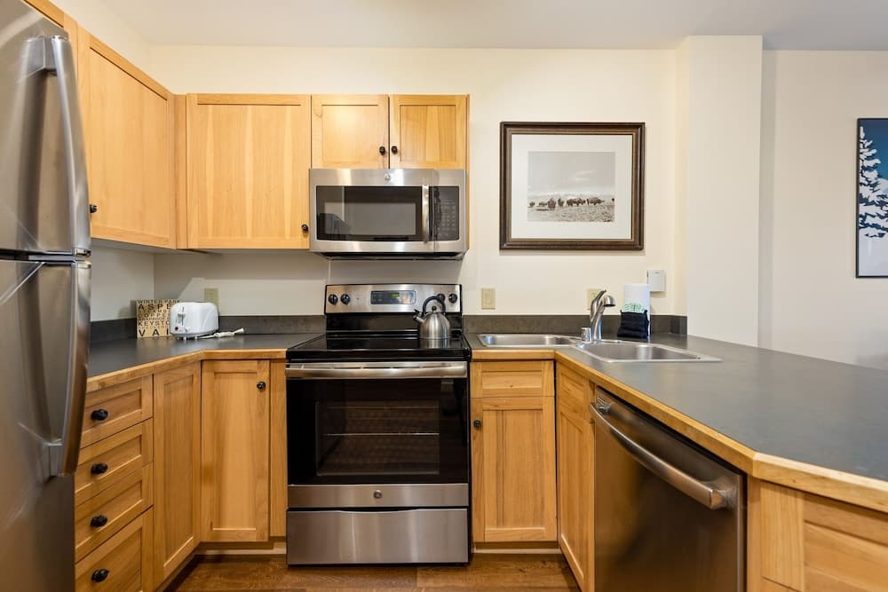 8363 Buffalo Lodge 3 Bedroom Condo by Redawning