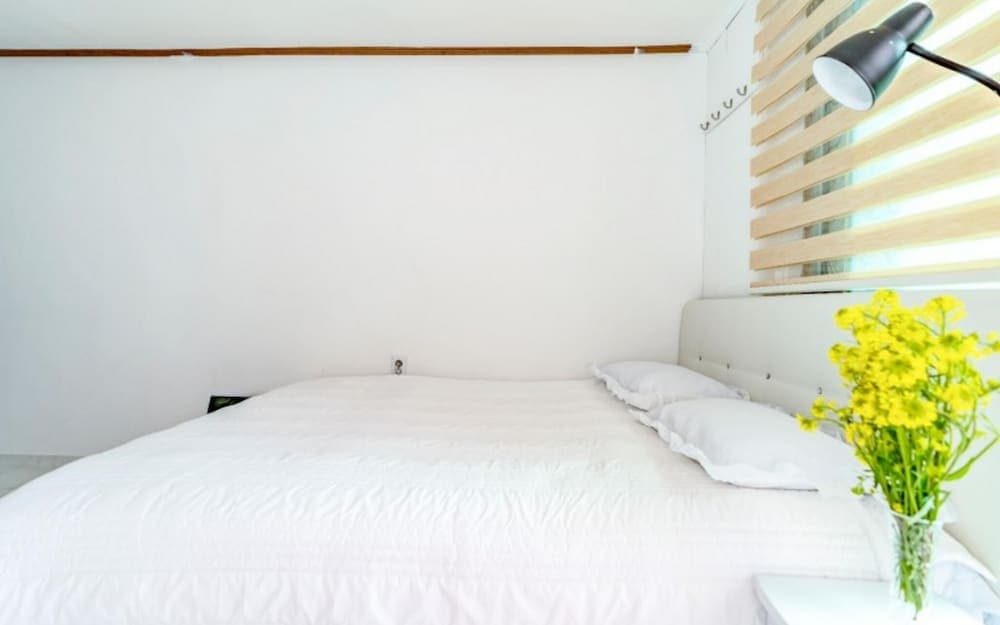 Yeosu Seommaeul Pension