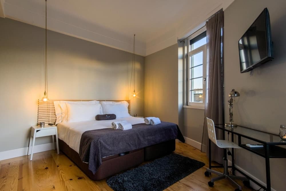 Feel Porto Downtown Art Tile