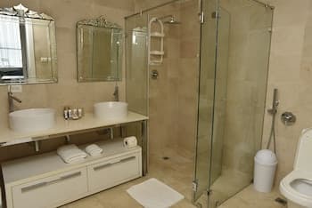 Apto. 12J Vista al Mar