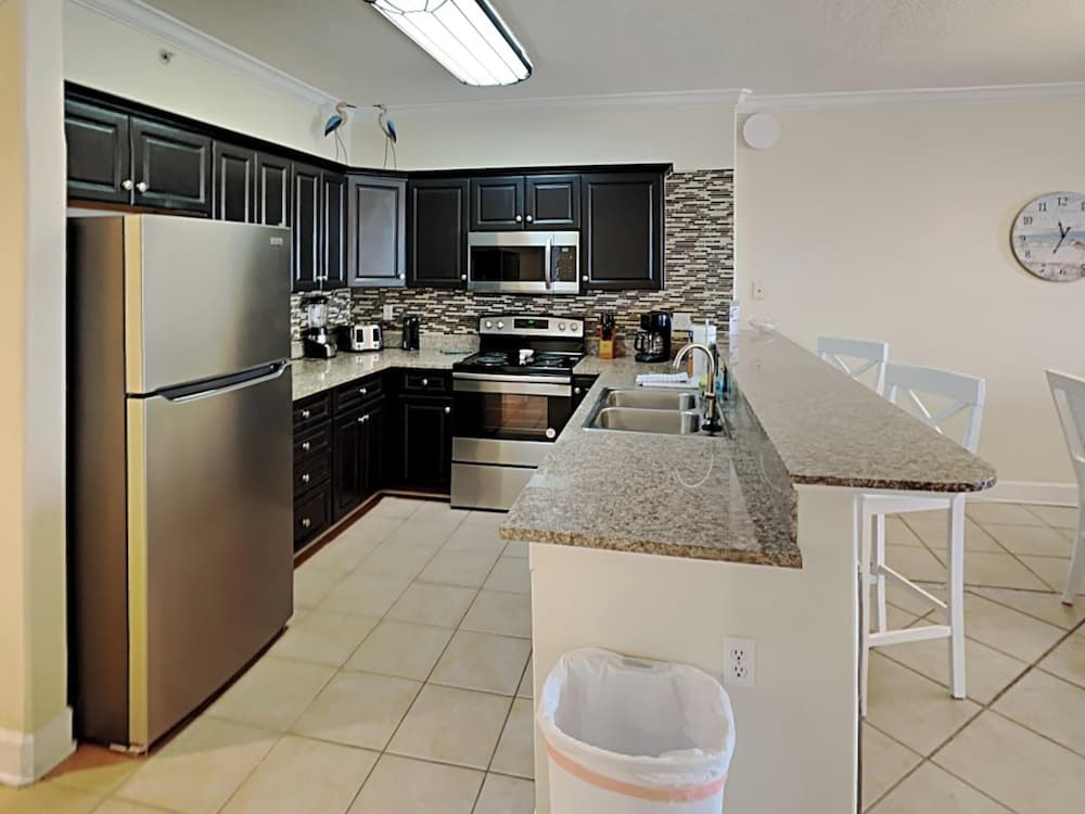 Twin Palms by Resort Collection