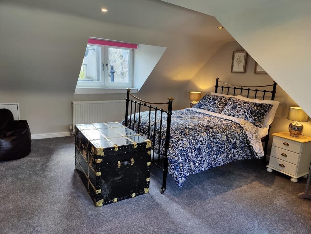 NEW Fabulous 2BD Maisonette Dunfermline, Fife