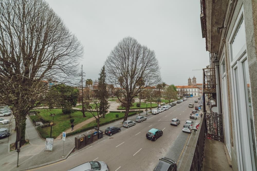 Porto Modern F in Oporto