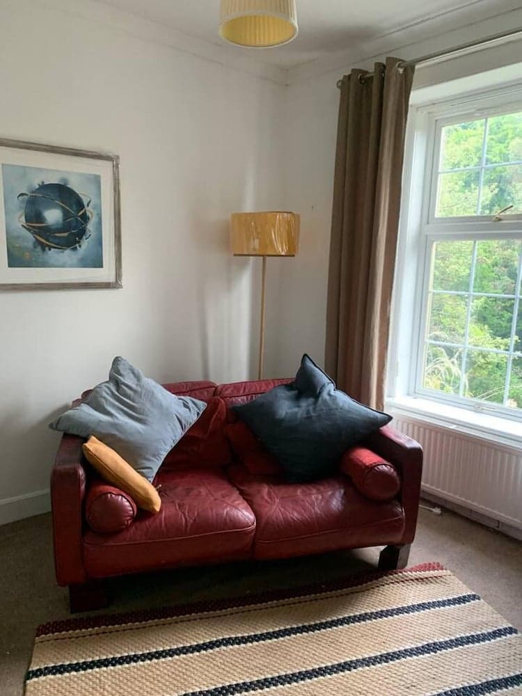 Cedarbank's - The Little Art House - dog Friendly