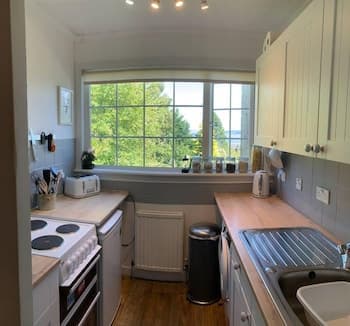 Cedarbank's - The Little Art House - dog Friendly