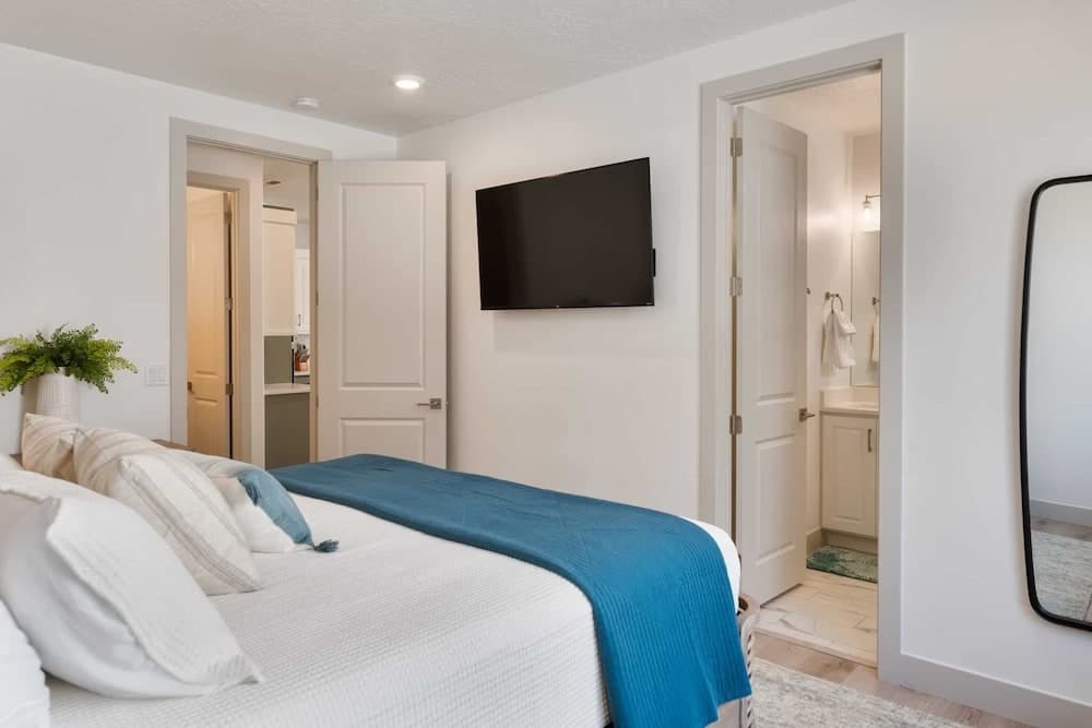 The Piers at Desert Color Combo #43 and #47 by RedAwning