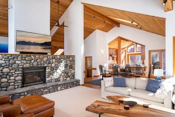 Creekside At Northstar 4 Bedroom Home by Redawning